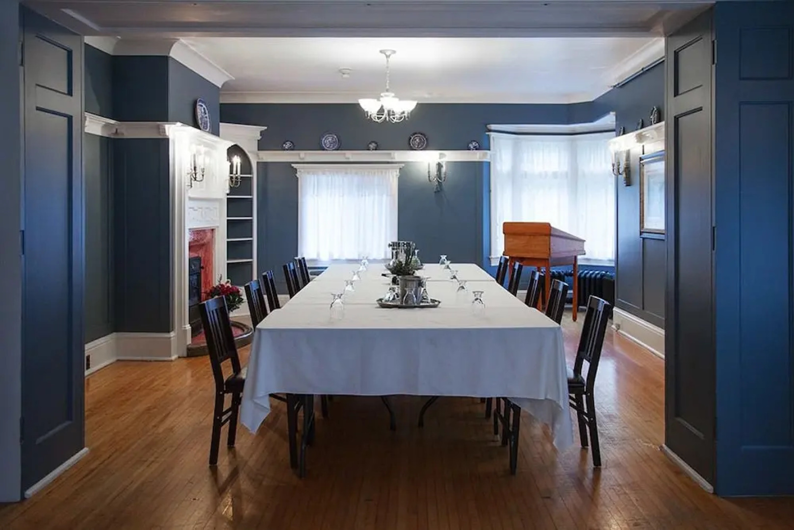 Leaside Manor by The Leaside Group