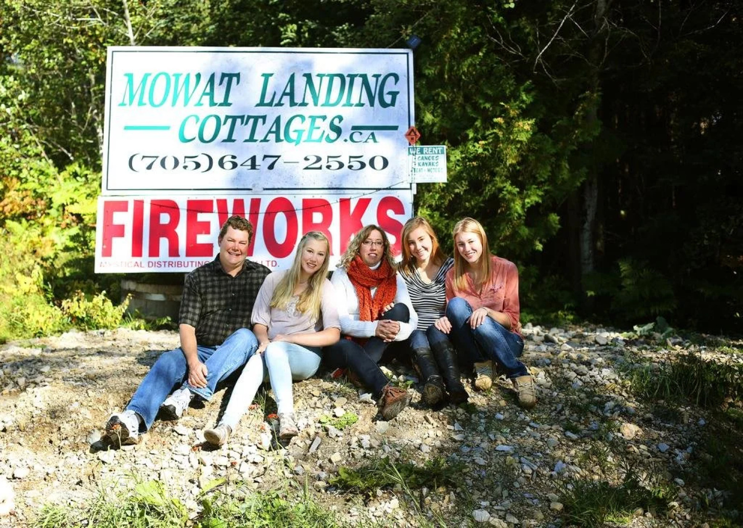 Mowat Landing Cottages