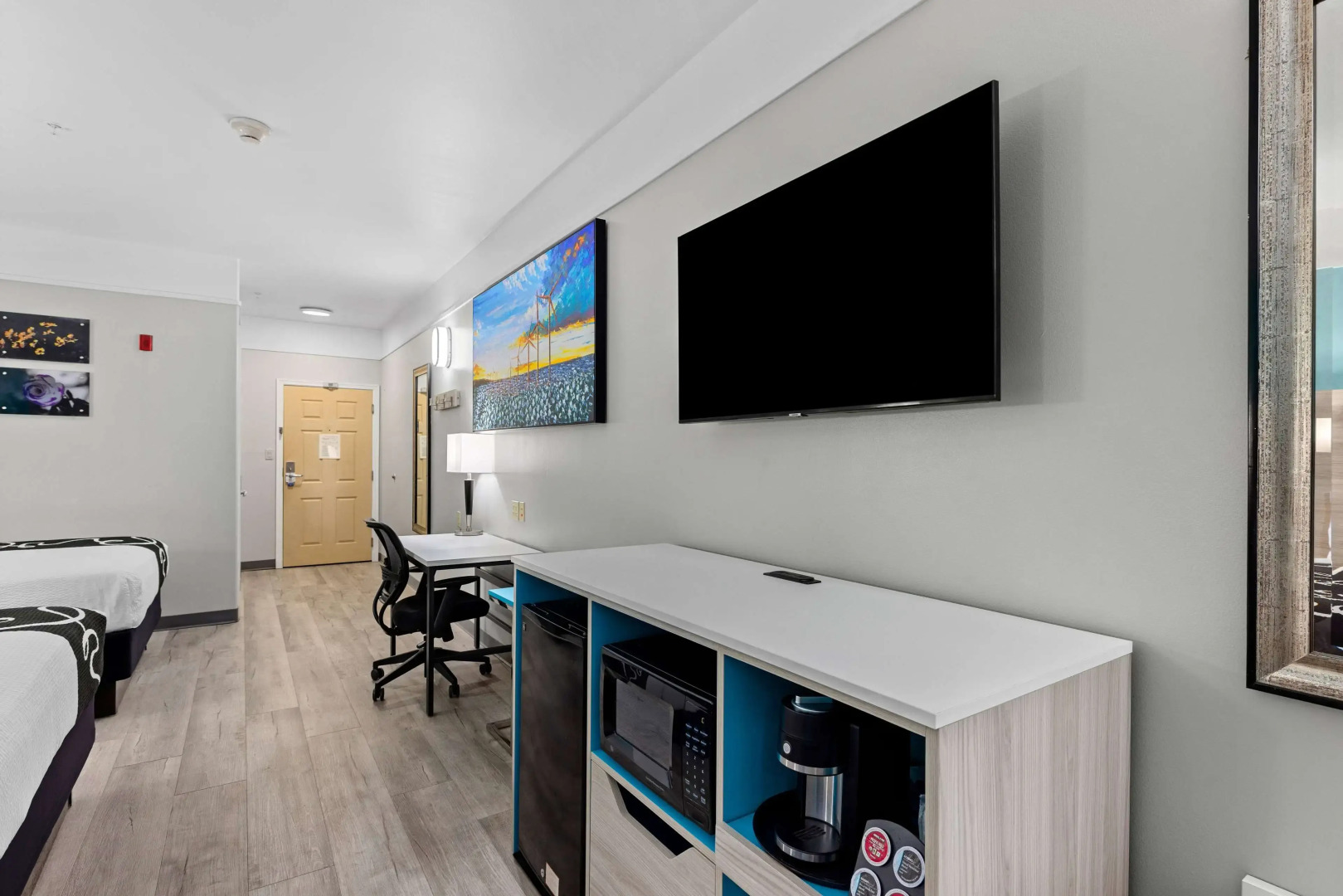 La Quinta Inn & Suites by Wyndham Raymondville