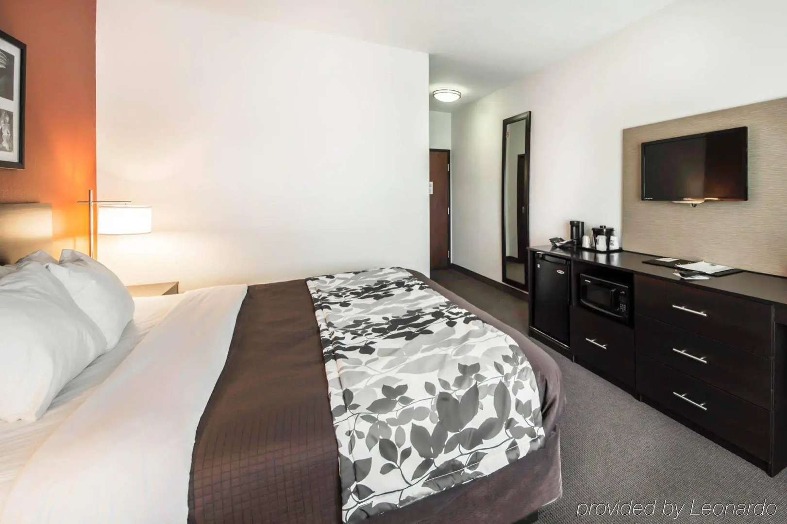 Sleep Inn & Suites Hennessey