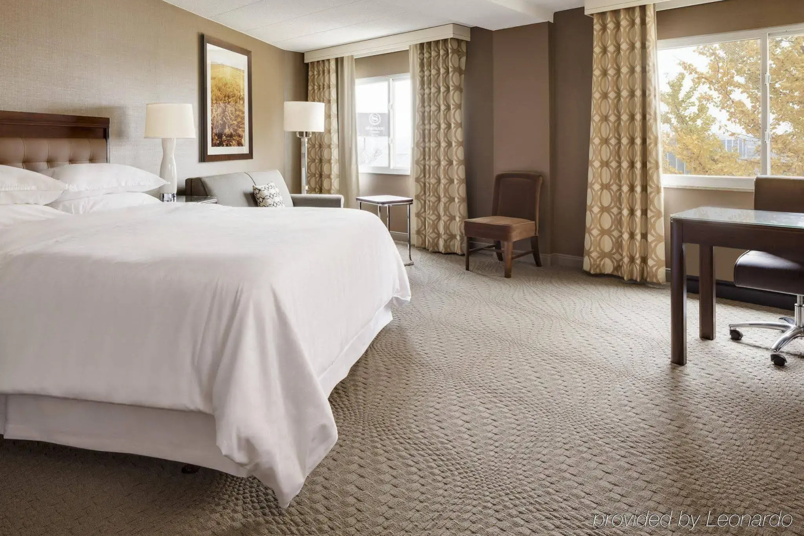 Wyndham Omaha / West Dodge