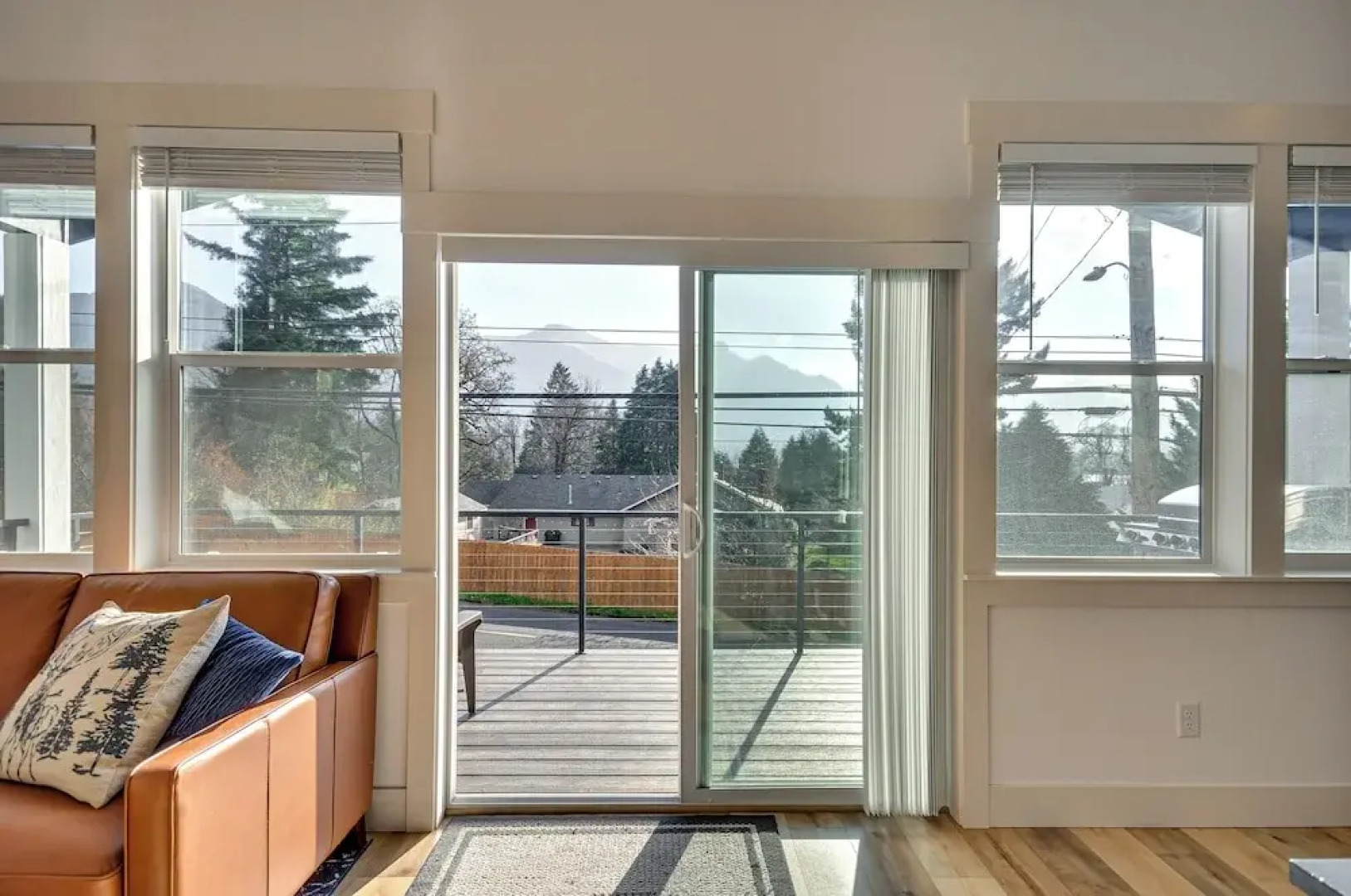 Stunning Stevenson Retreat w/ Mountain Views!