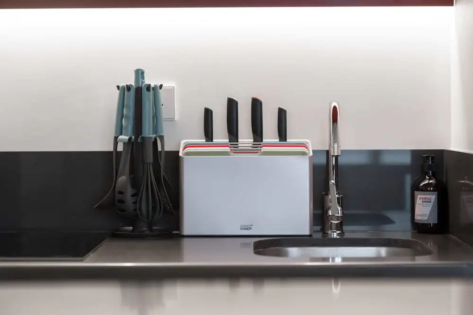 Wink Hotel Tuy Hoa Beach - 24hrs stay & Rooftop Pool Bar