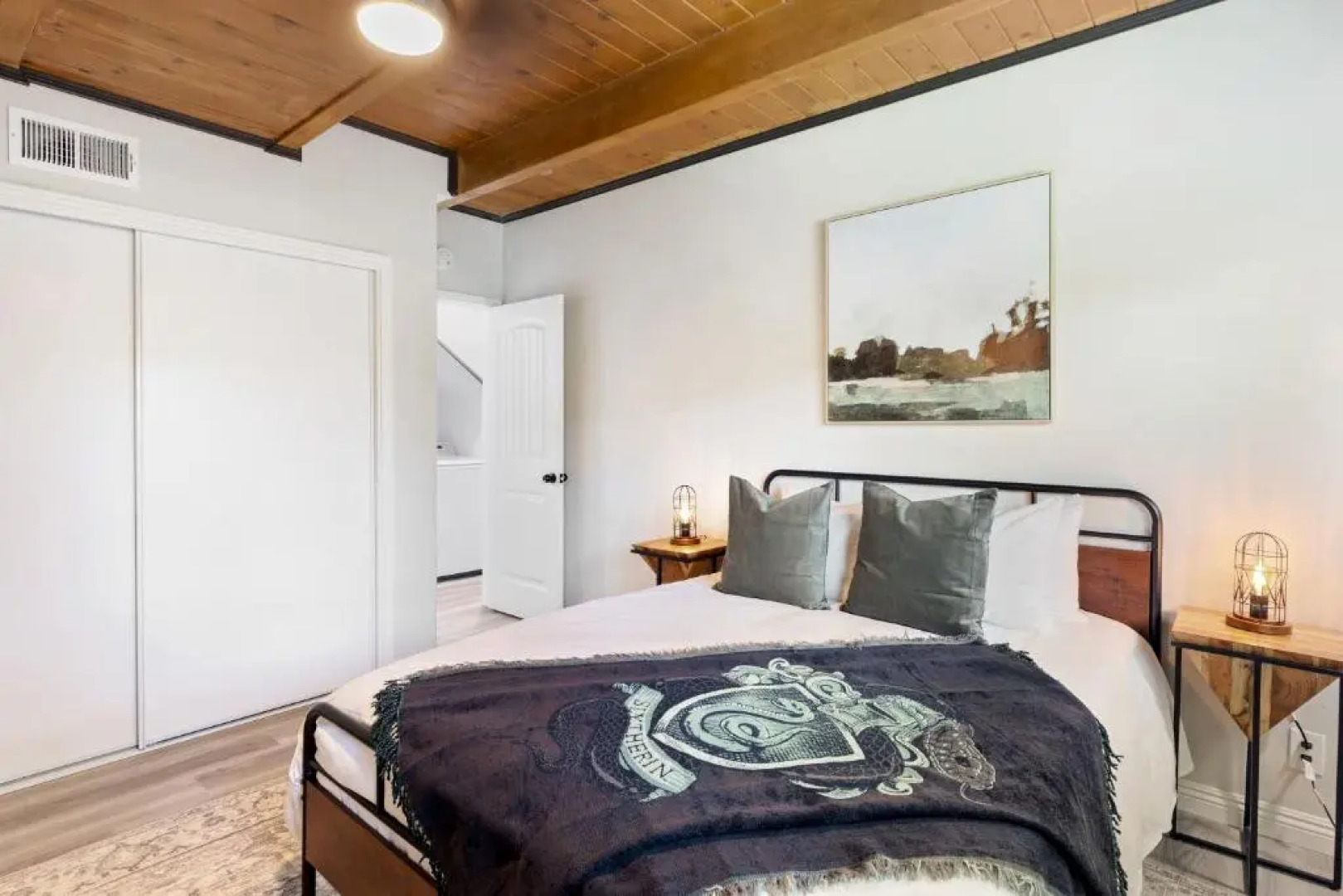 The Matterhorn Manor by Avantstay Harry Potter Inspired A-frame Home w/ Hot Tub & Views