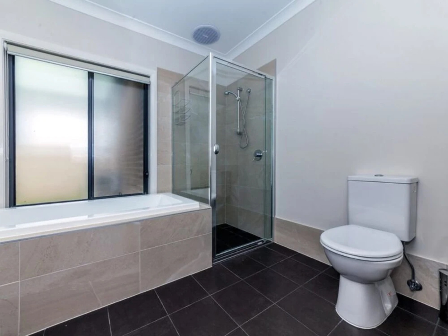 Tomaree Road, 19 'The Cottage'