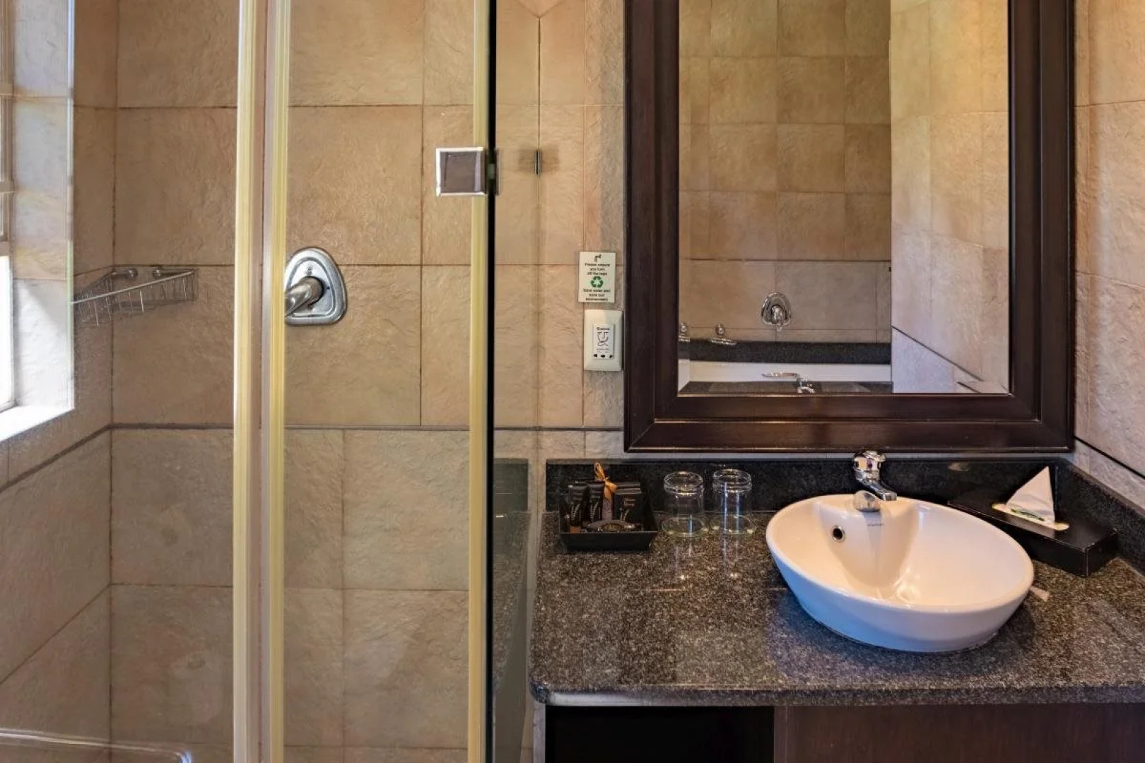 Shumba Valley Lodge Lanseria Airport