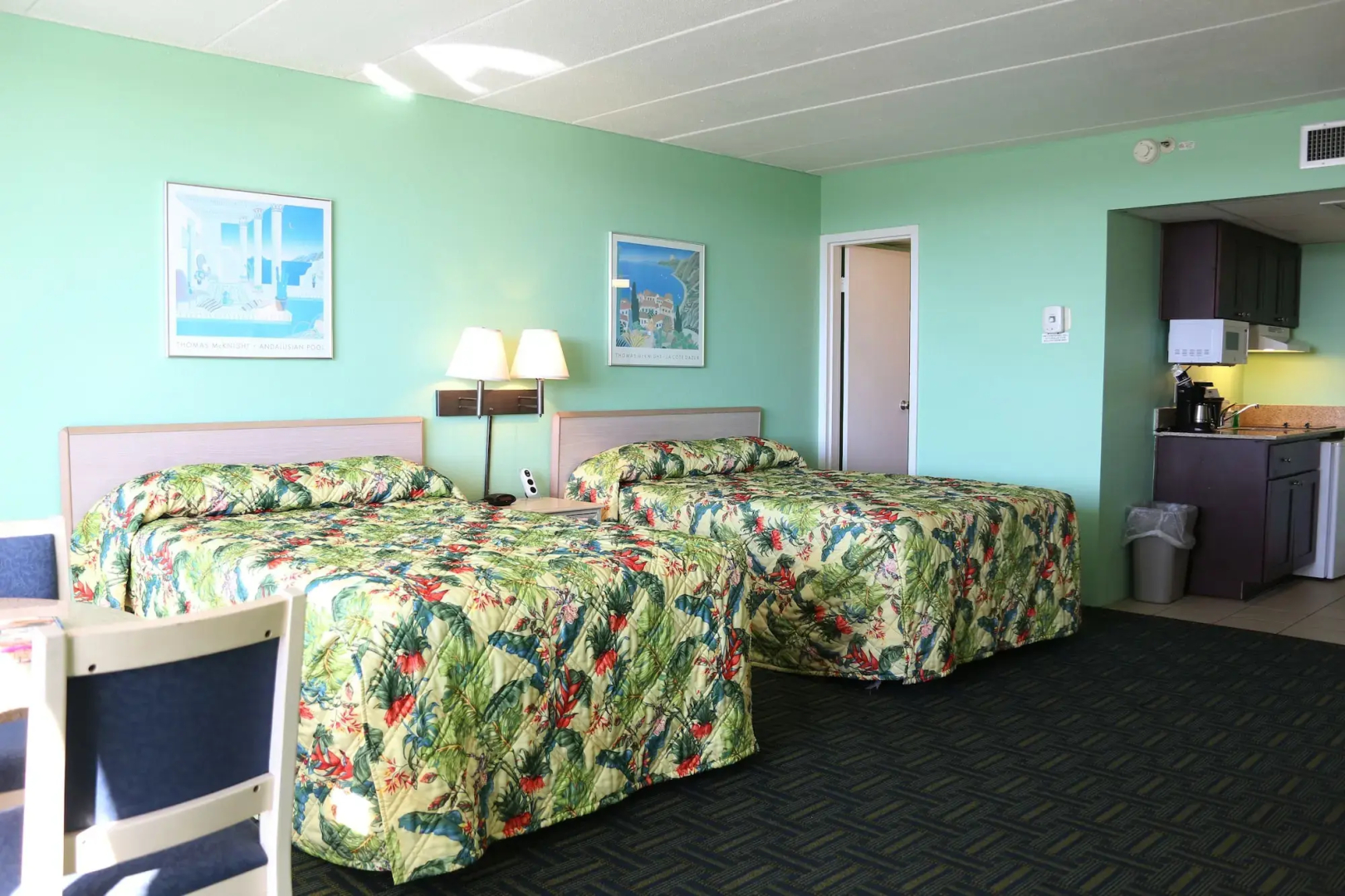 Schooner Inn