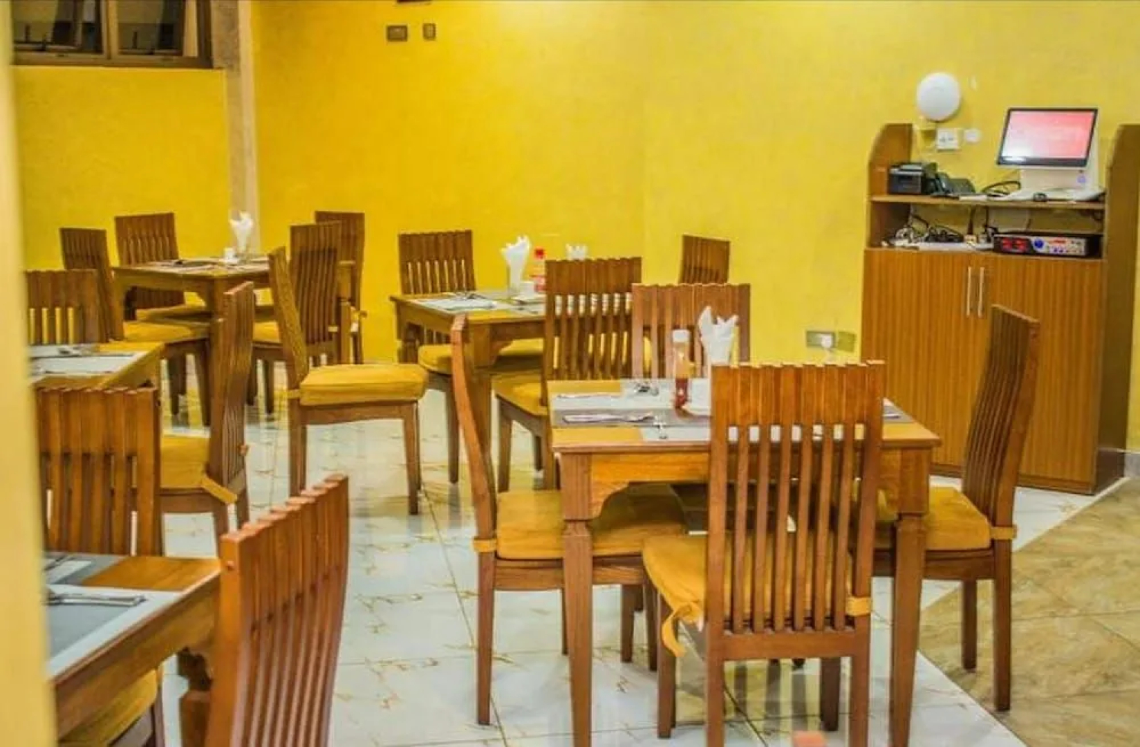 Grand Winston Hotel