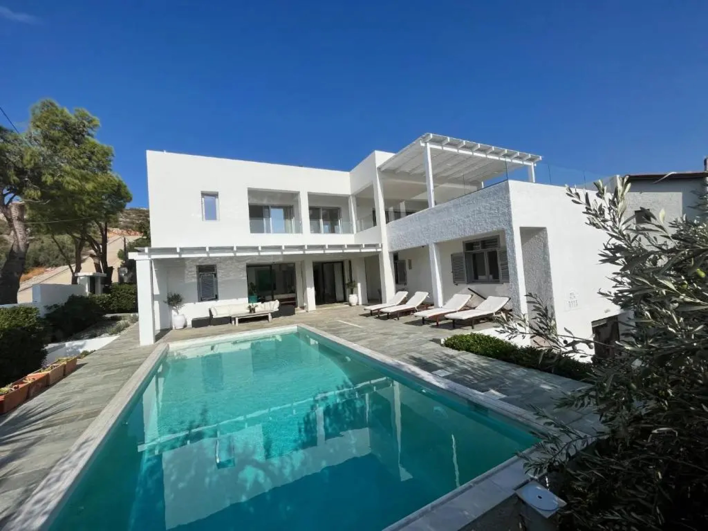 5 Bedroom Villa with Private Pool, Saronida, Athens Riviera