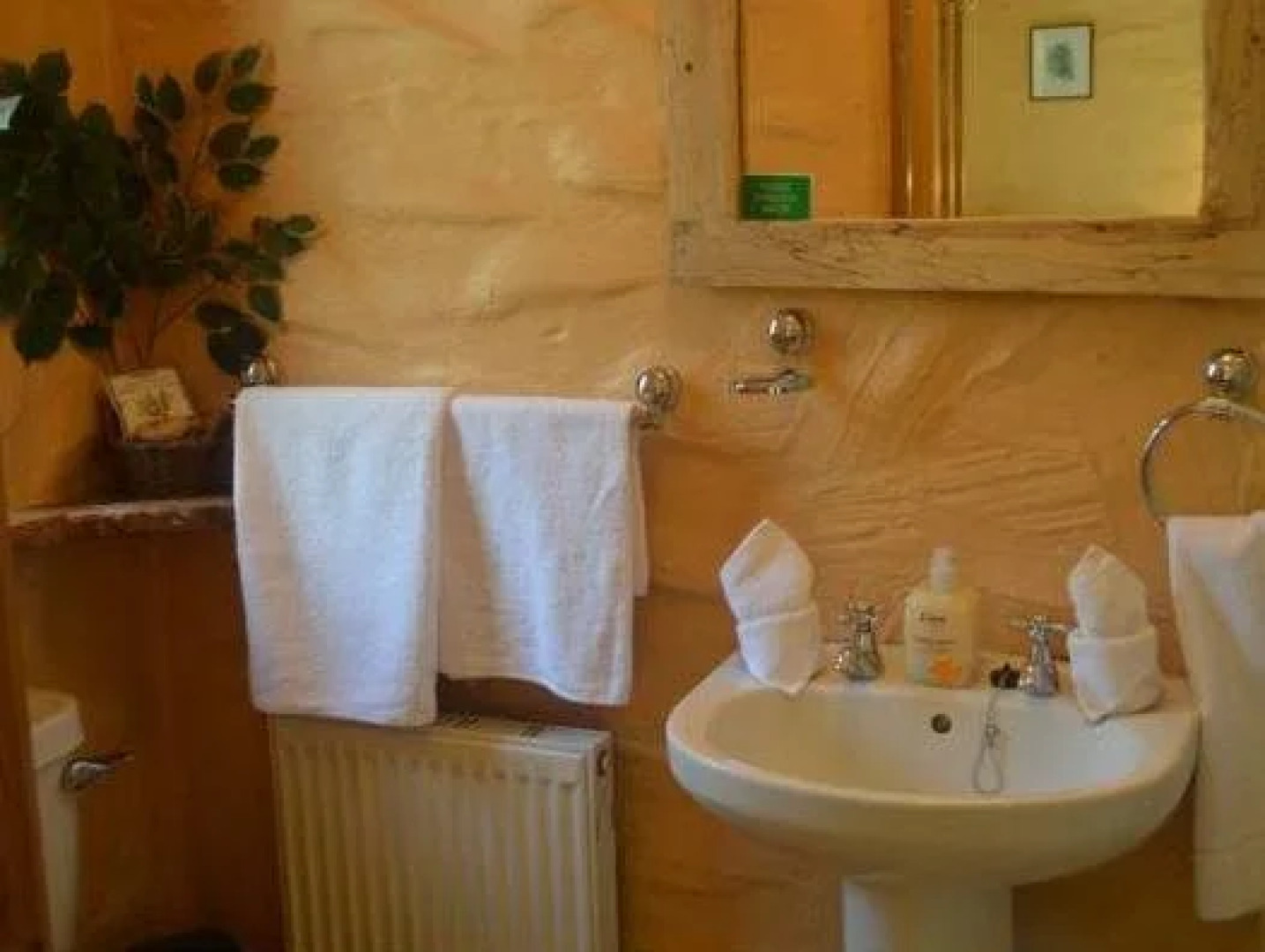 Lissyclearig Thatched Cottage