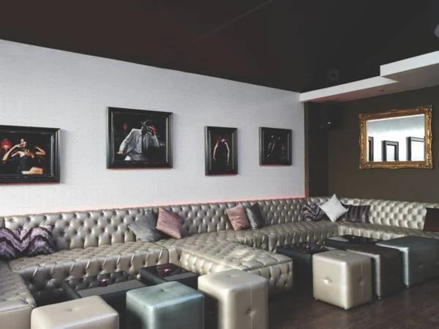 Cinnabar Cafï¿½ Hotel