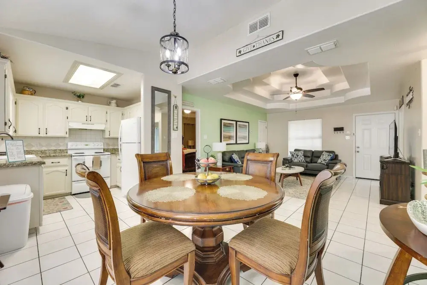 Pet-friendly Edinburg Apartment With Pool Access!