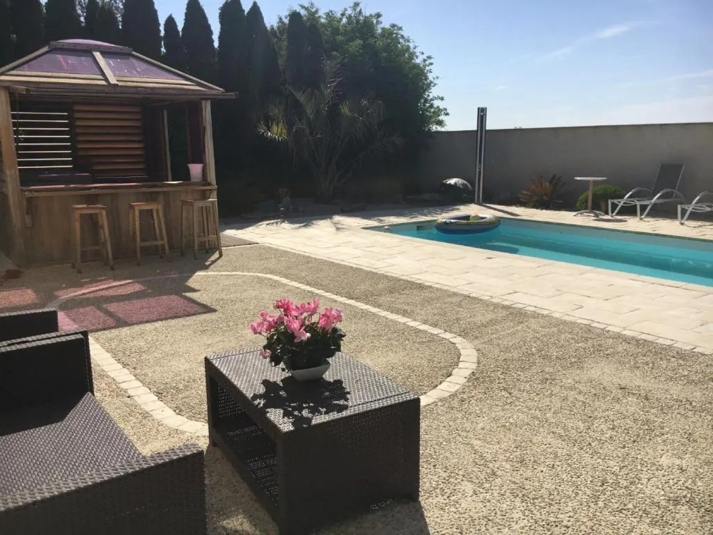 Piscine ET JACUZZI ST GEORGES DE DIDONNE a 1km de la plage