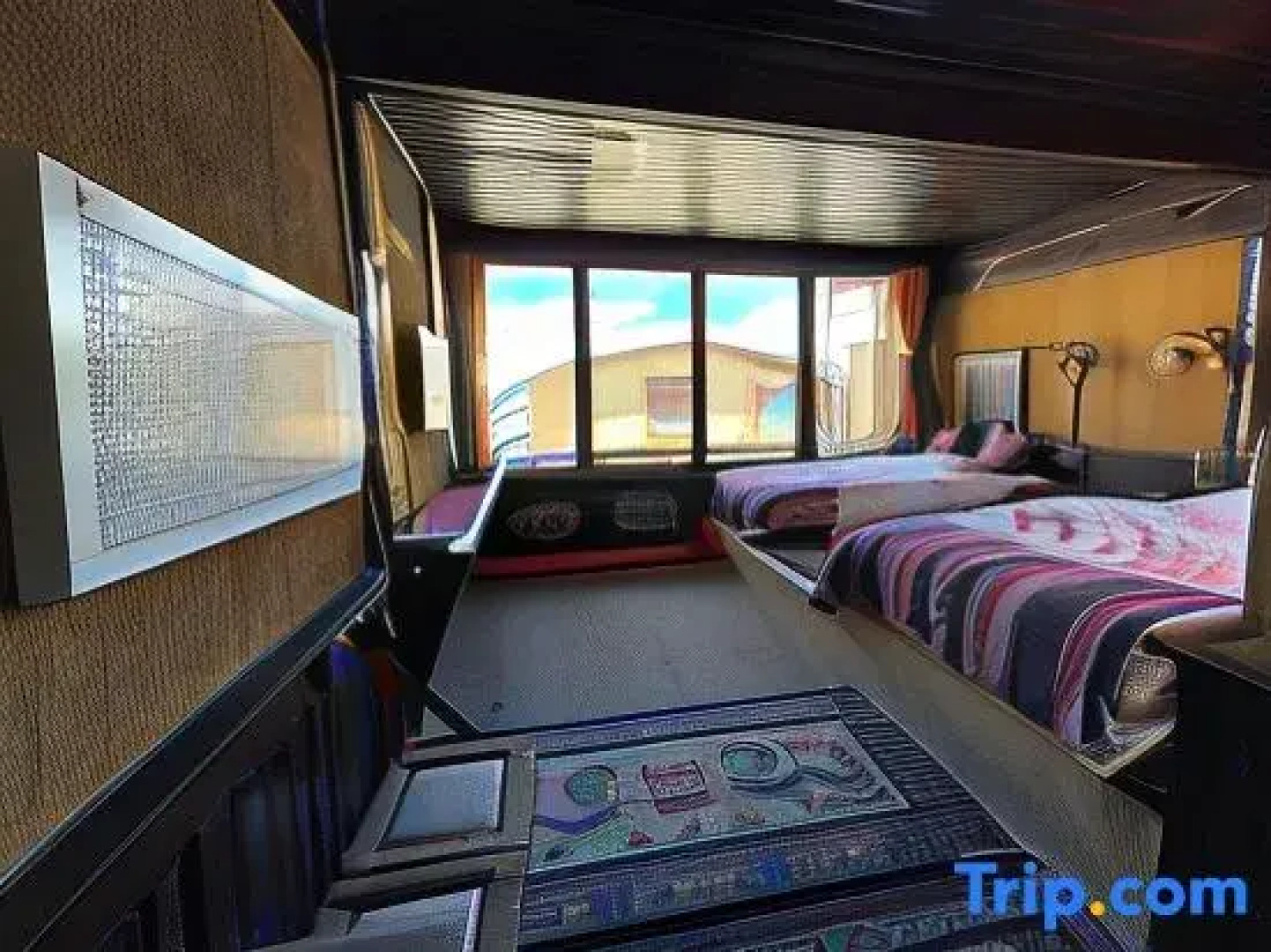 Shangri-La Timeless Inn