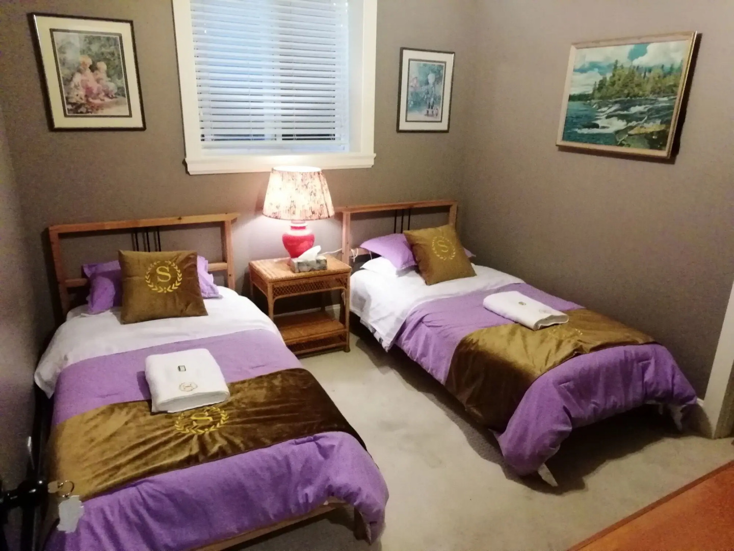 Sunny Island by White Rock B&B