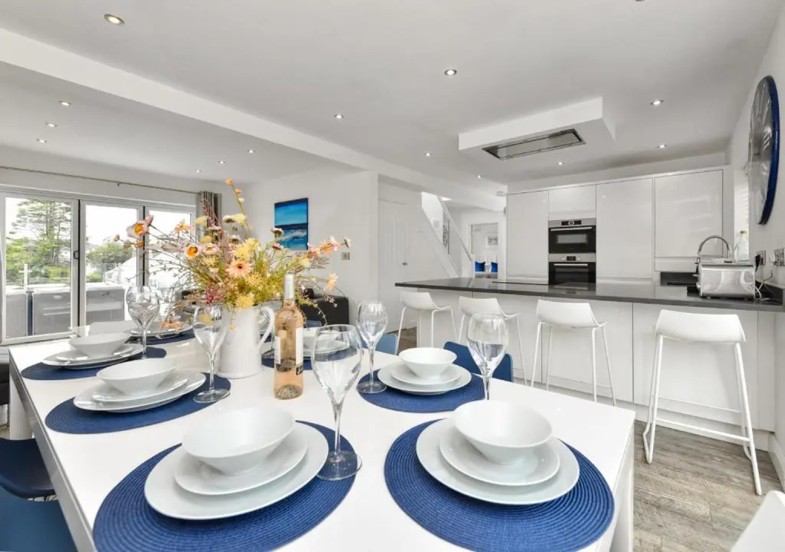 Bryn Rhosyn, 10 Cae Du