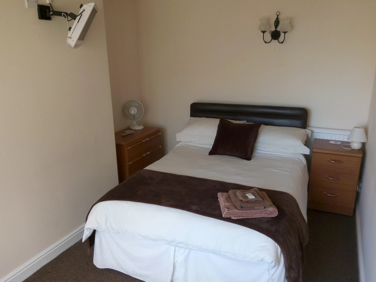 Parkside Guest House