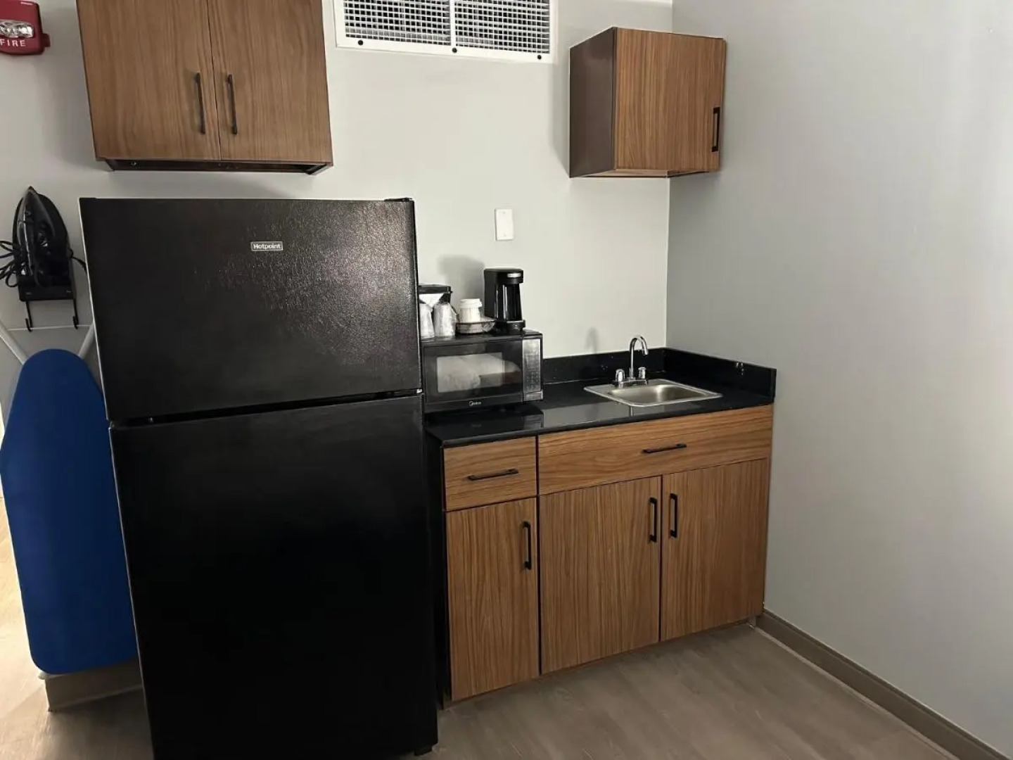 HomeTowne Studios by Red Roof & Conference Center Cortland