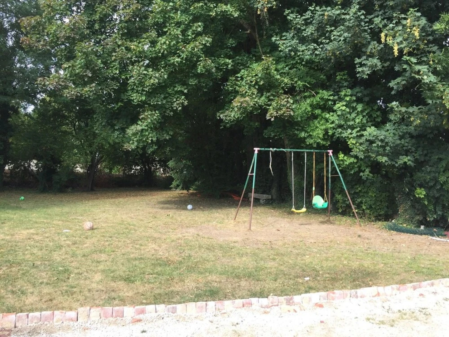 House With 2 Bedrooms in Mesnil-sellières, With Enclosed Garden and Wi