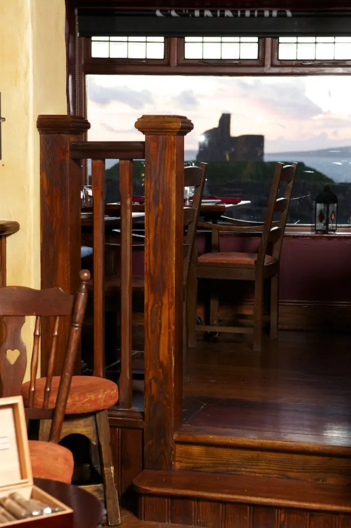 McMunn's Of Ballybunion