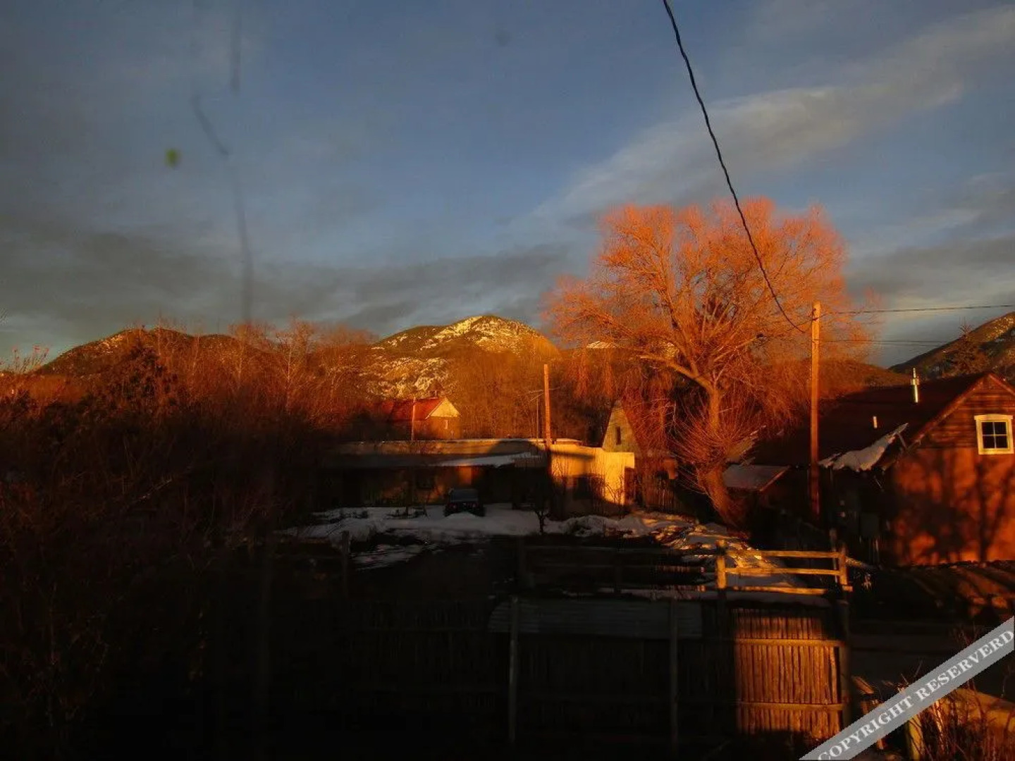 Snowmansion Taos Hostel Ski Lodge Inn & Campground