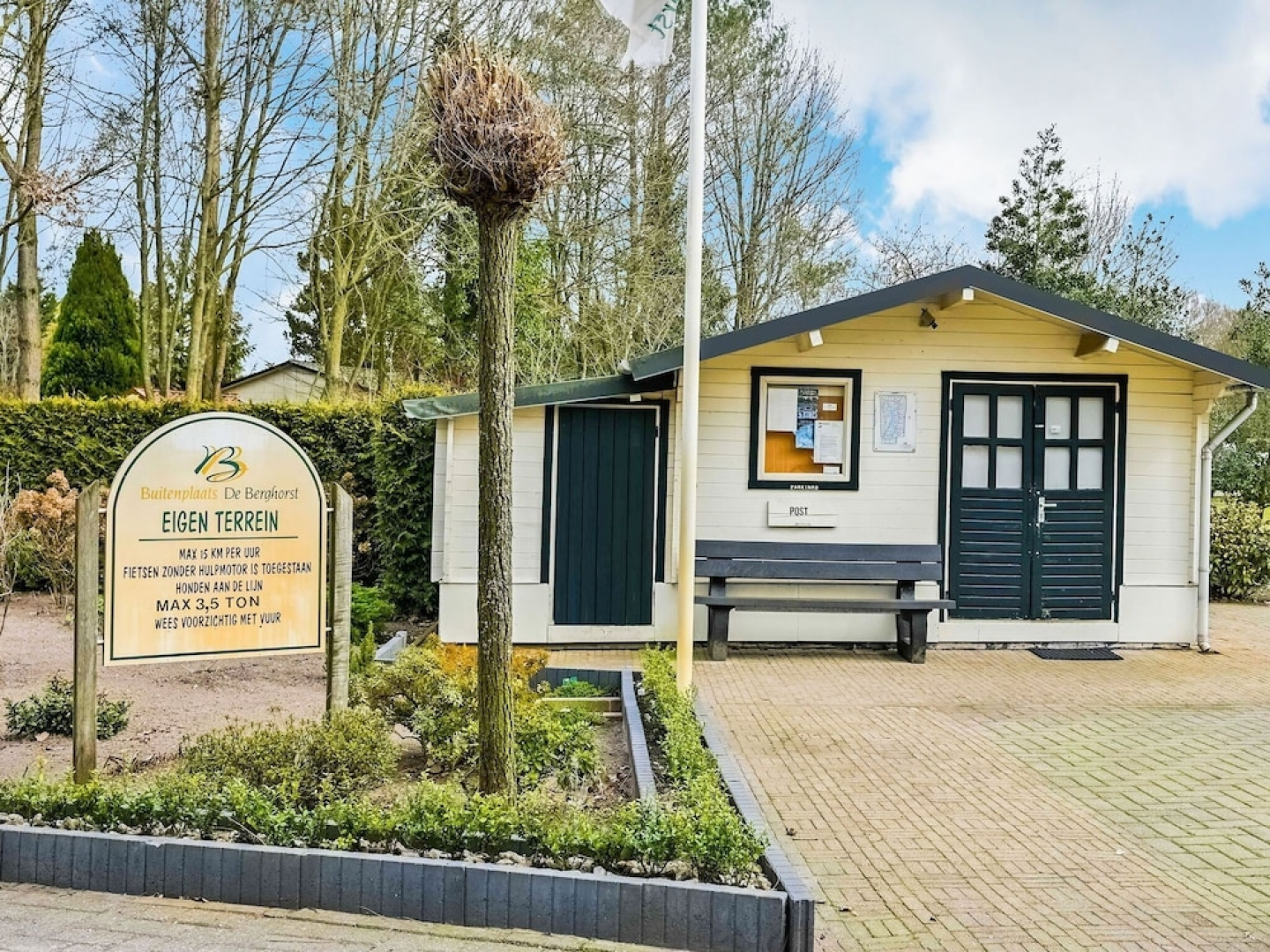 Pleasing Chalet in Stegeren near Forest