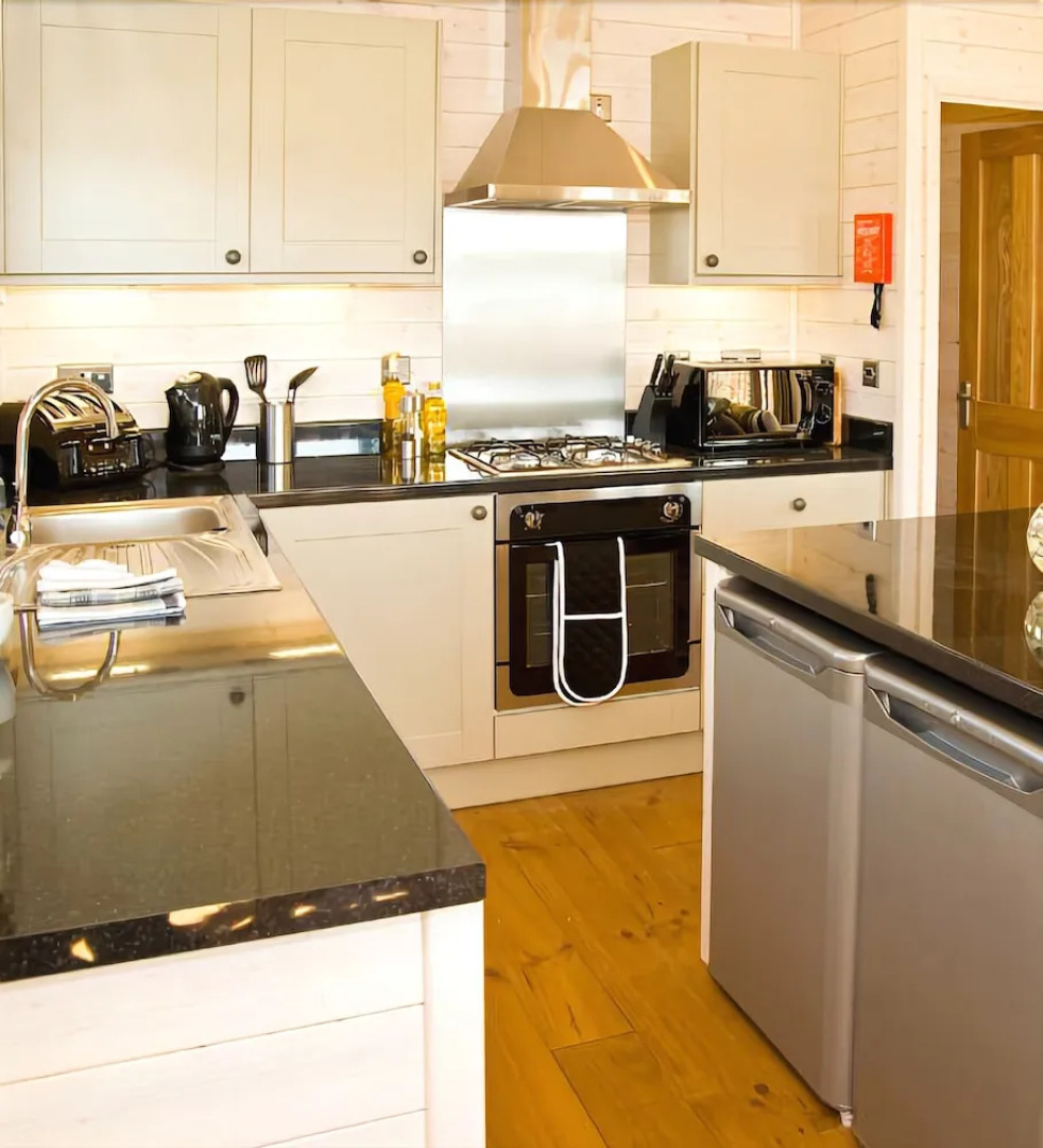 Cleveley Mere Luxury Waterside Lodges