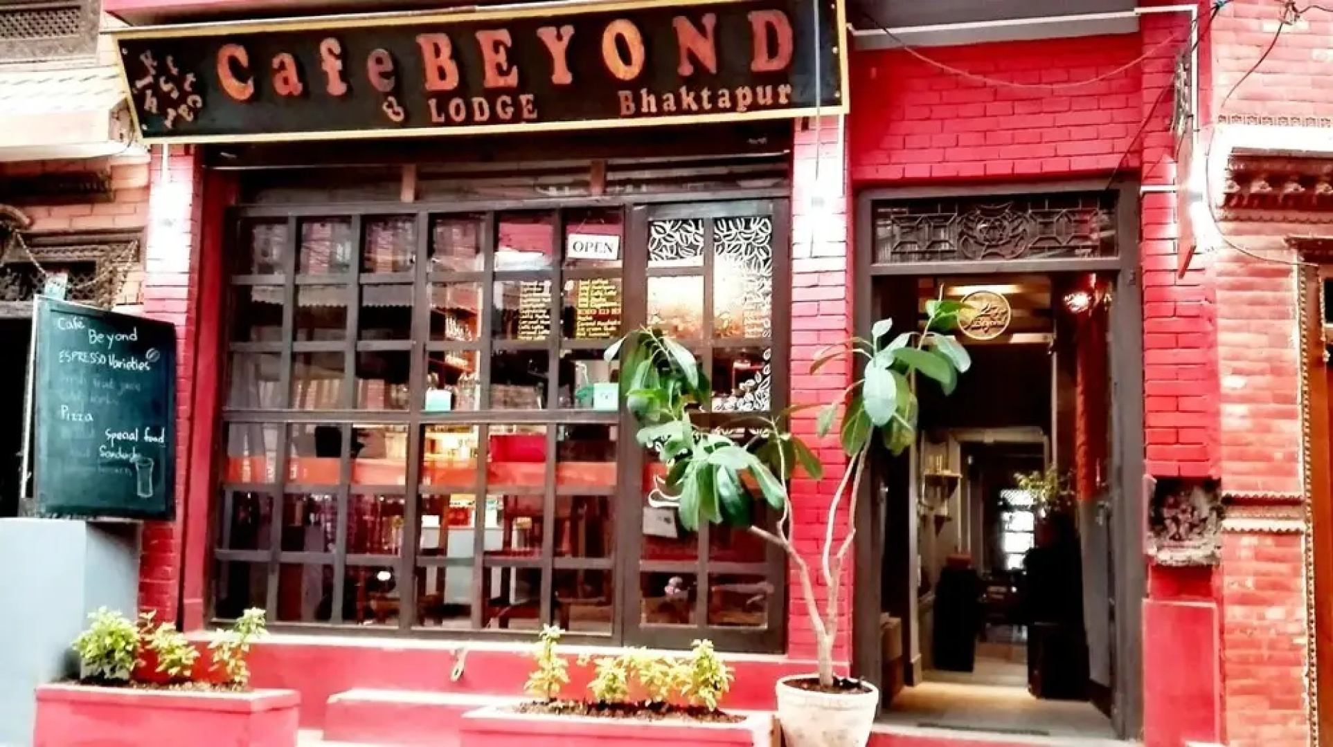 Cafe Beyond and Guest House