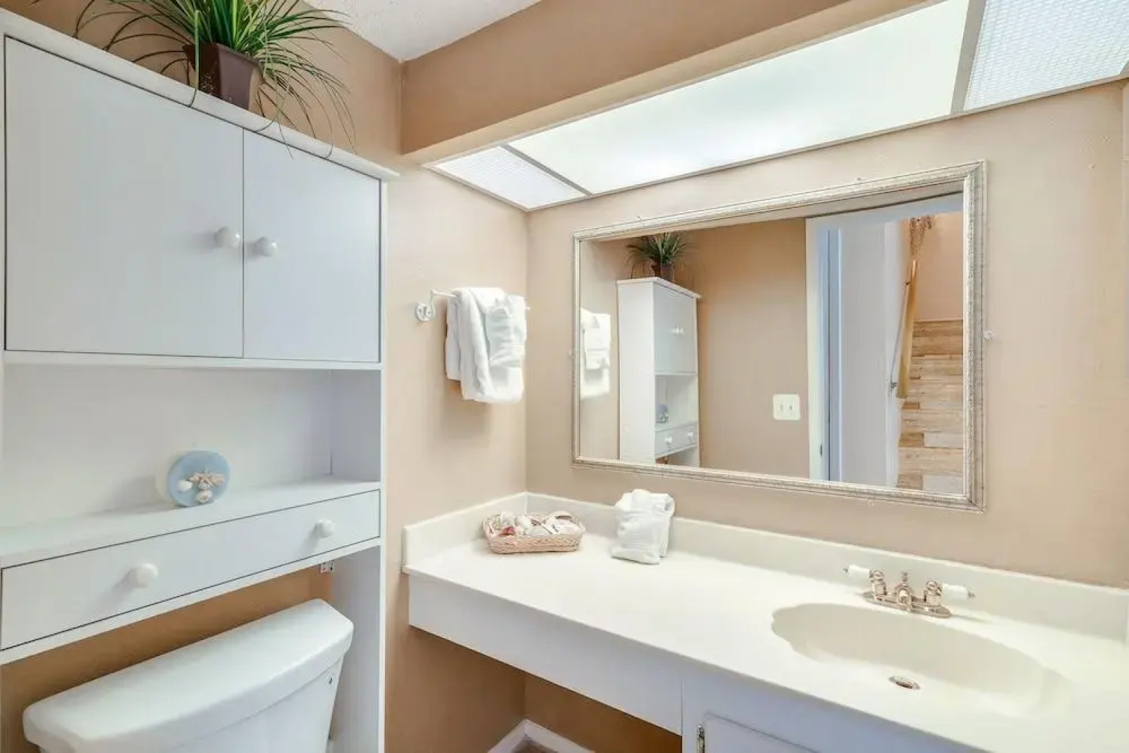 Madeira Beach Yacht Club 215f