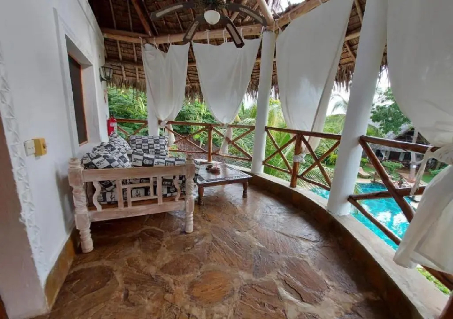 Marine Holiday House