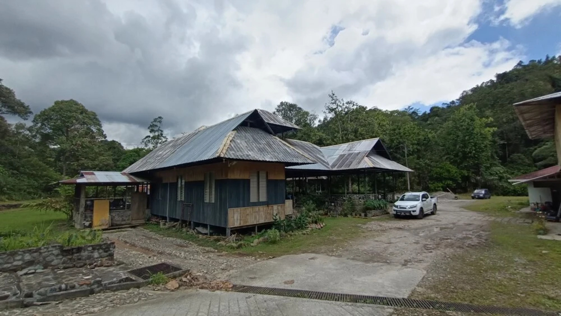 Flinstone Lodge by Oyo Rooms