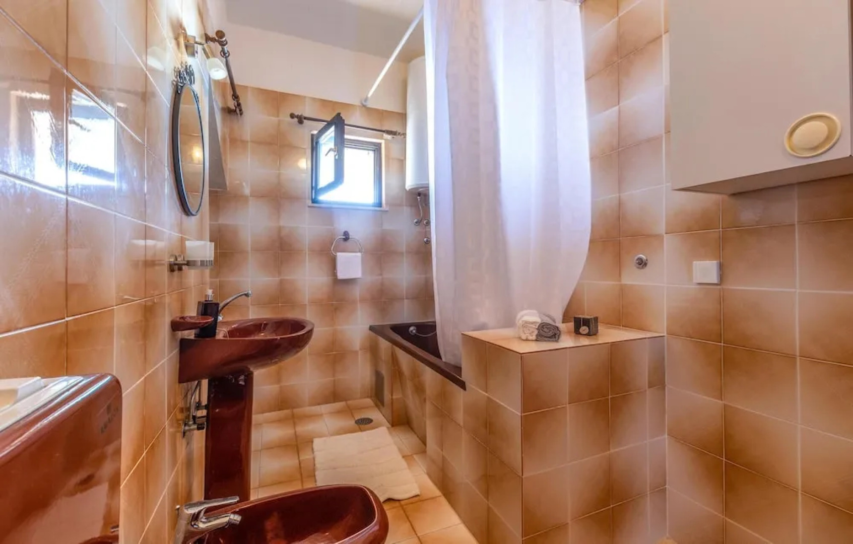 Awesome Home in Pisak With Wifi and 4 Bedrooms