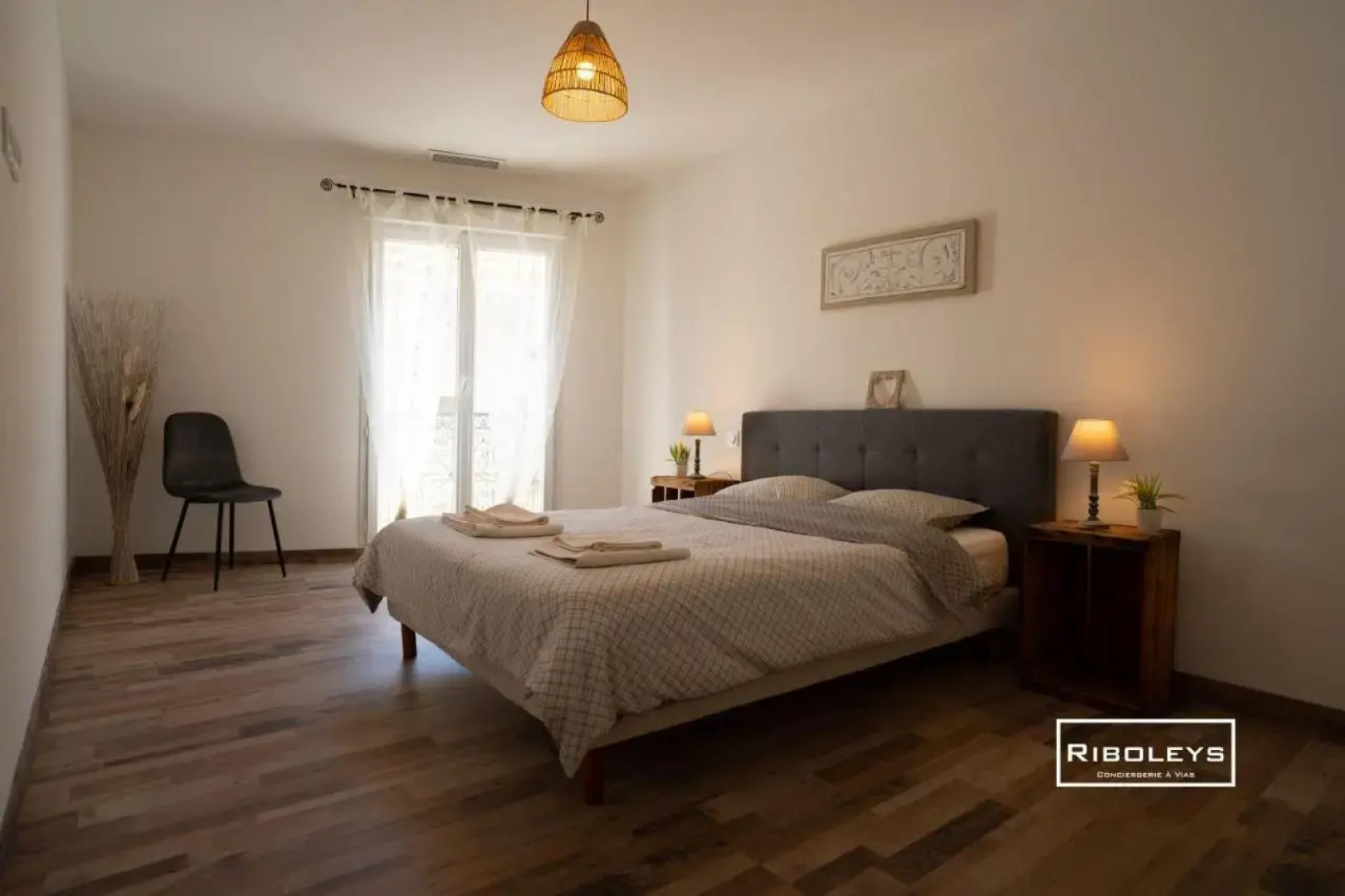 Sublime Loft de 130m² calme à Vias-Village