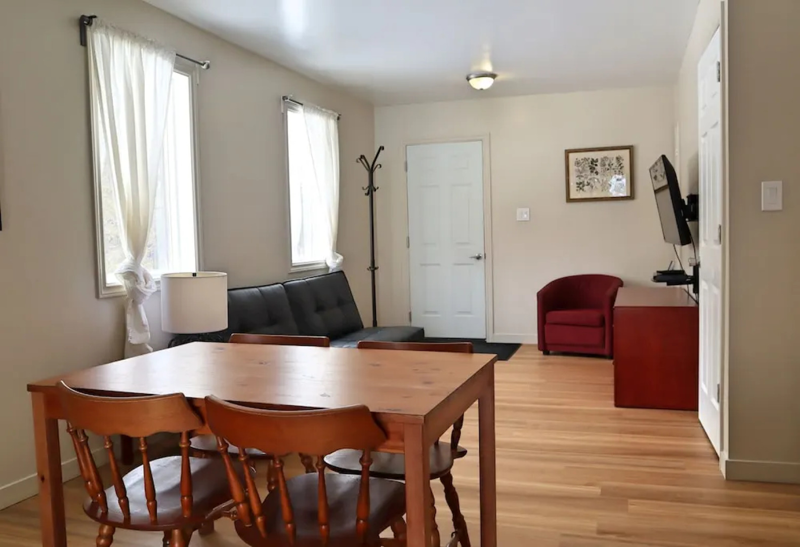 Lakepoint Cottage Resort