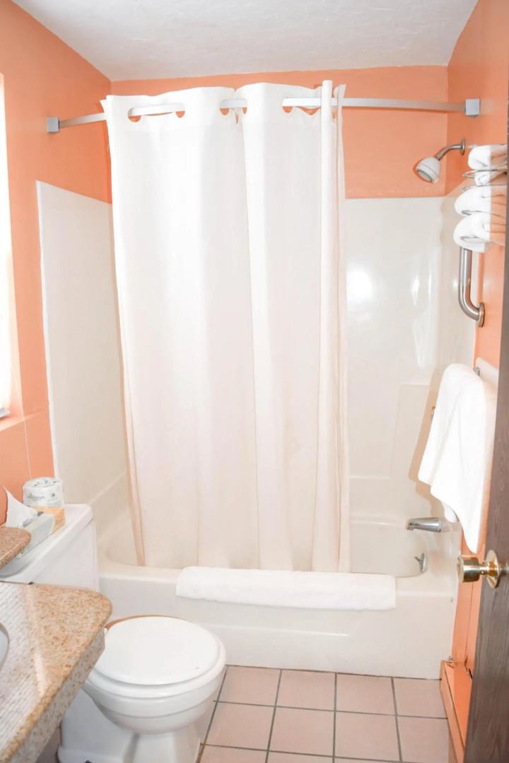 Knights Inn North Attleboro