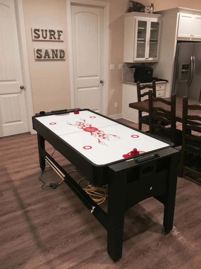 Surf And Sand 4 Bedroom Home by RedAwning