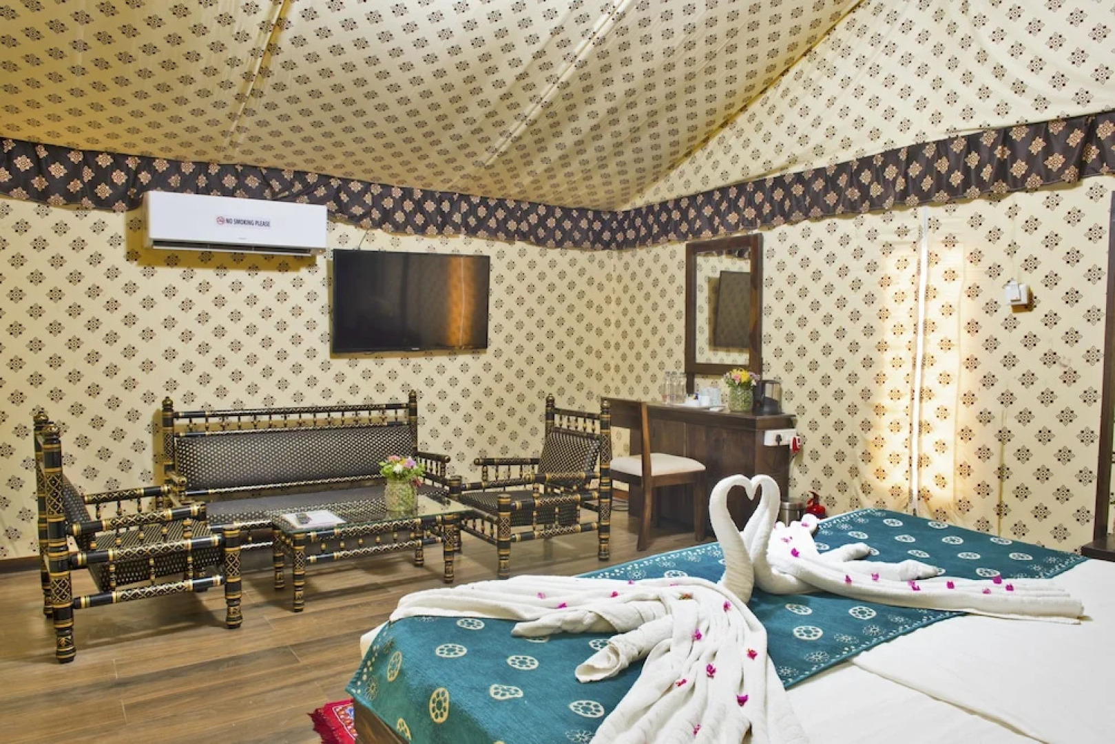 Praveg Tent City Narmada, Statue of Unity