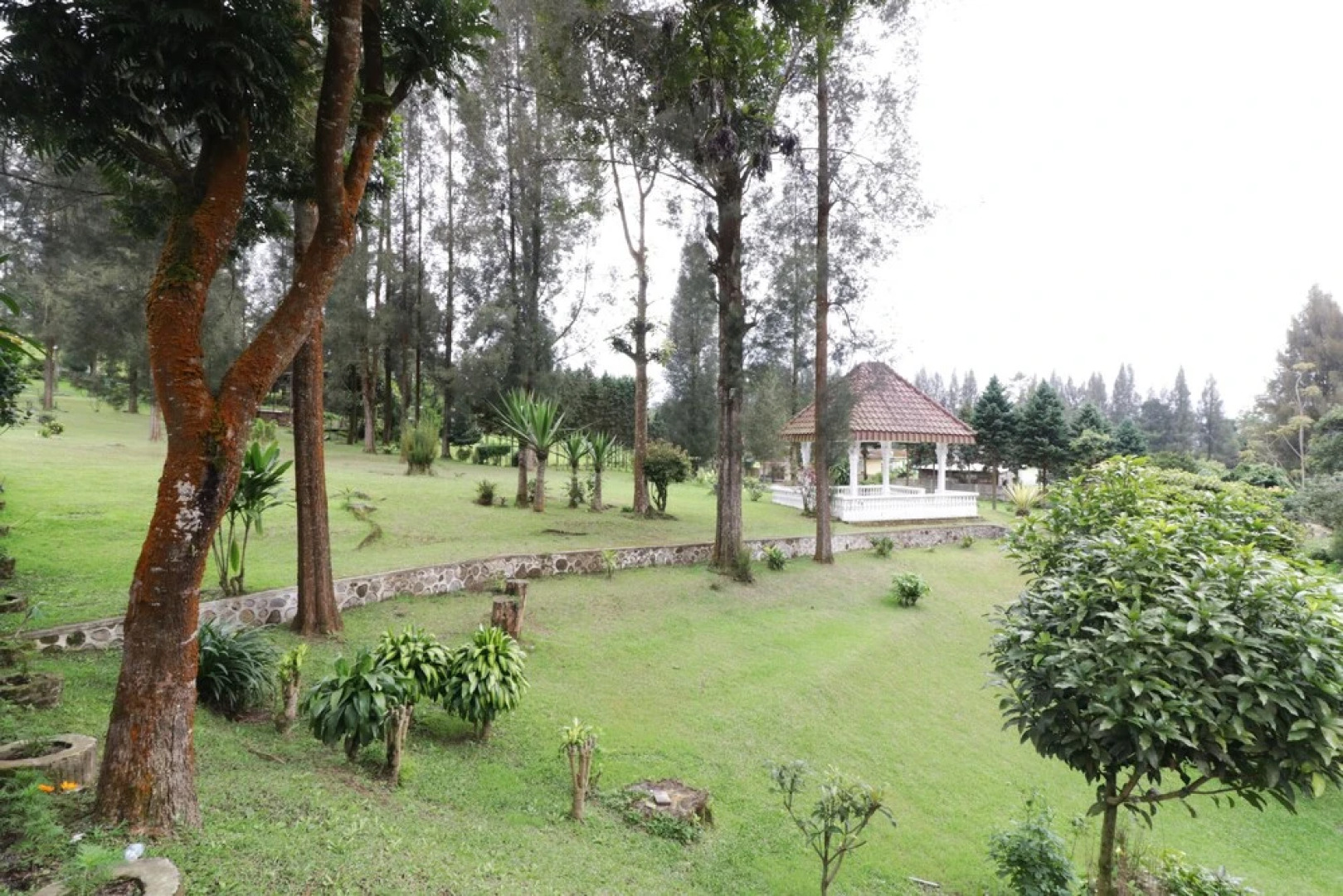 Sibayak Multinational Rest House