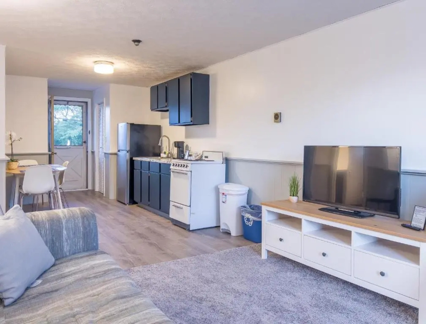 The Inn Between the Beaches