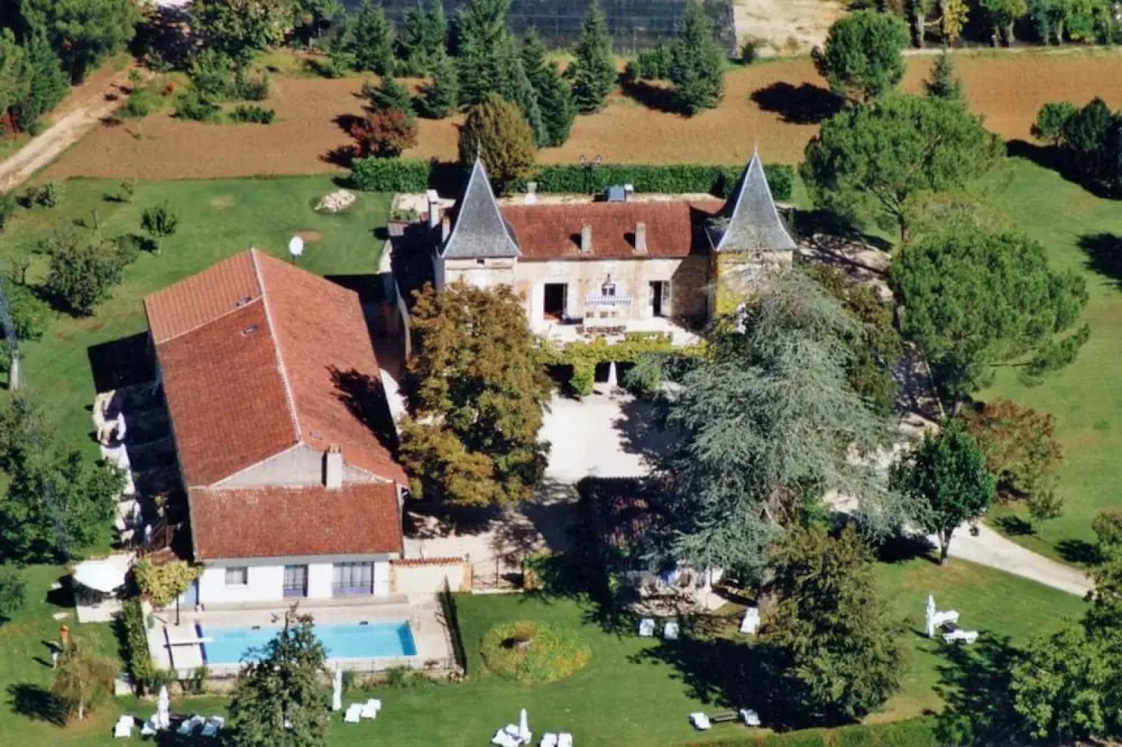 Wonderful location for weddings and parties by French château