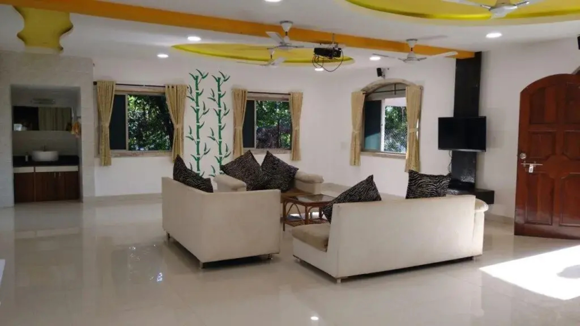 Ghanvatkar Bunglow Resort