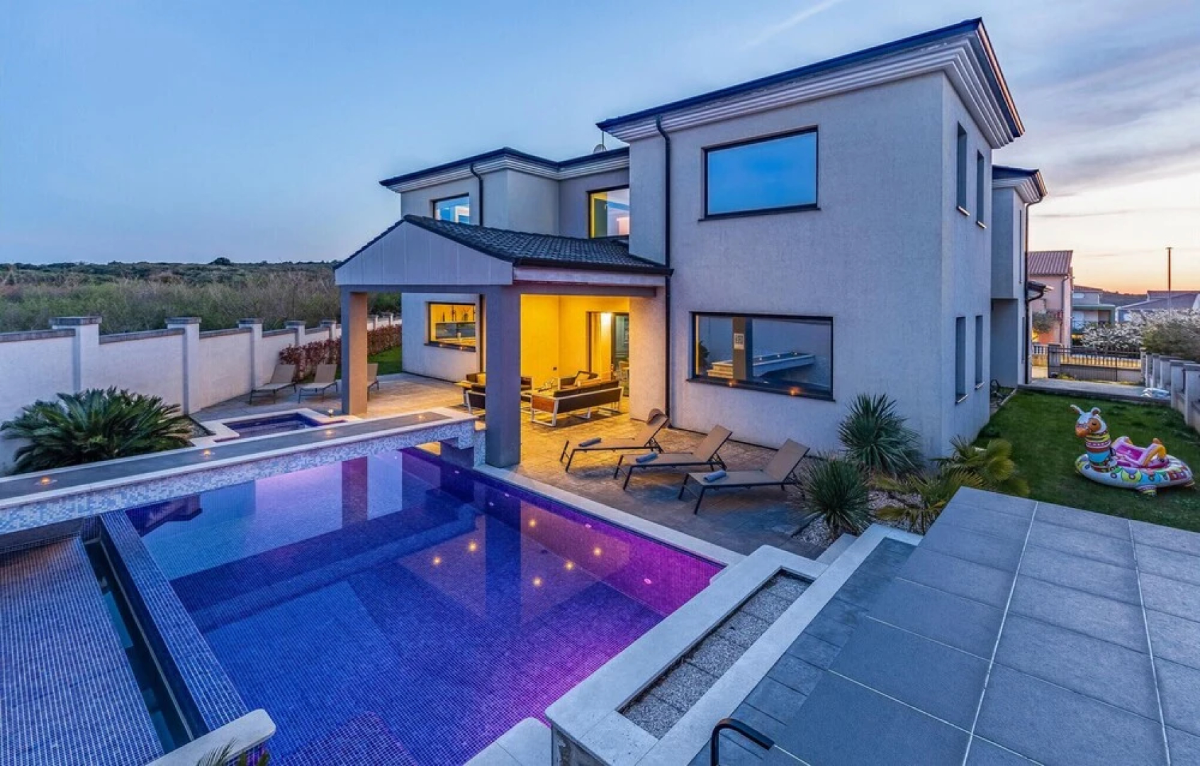 Amazing Home in Banjole With Jacuzzi, Wifi and 4 Bedrooms