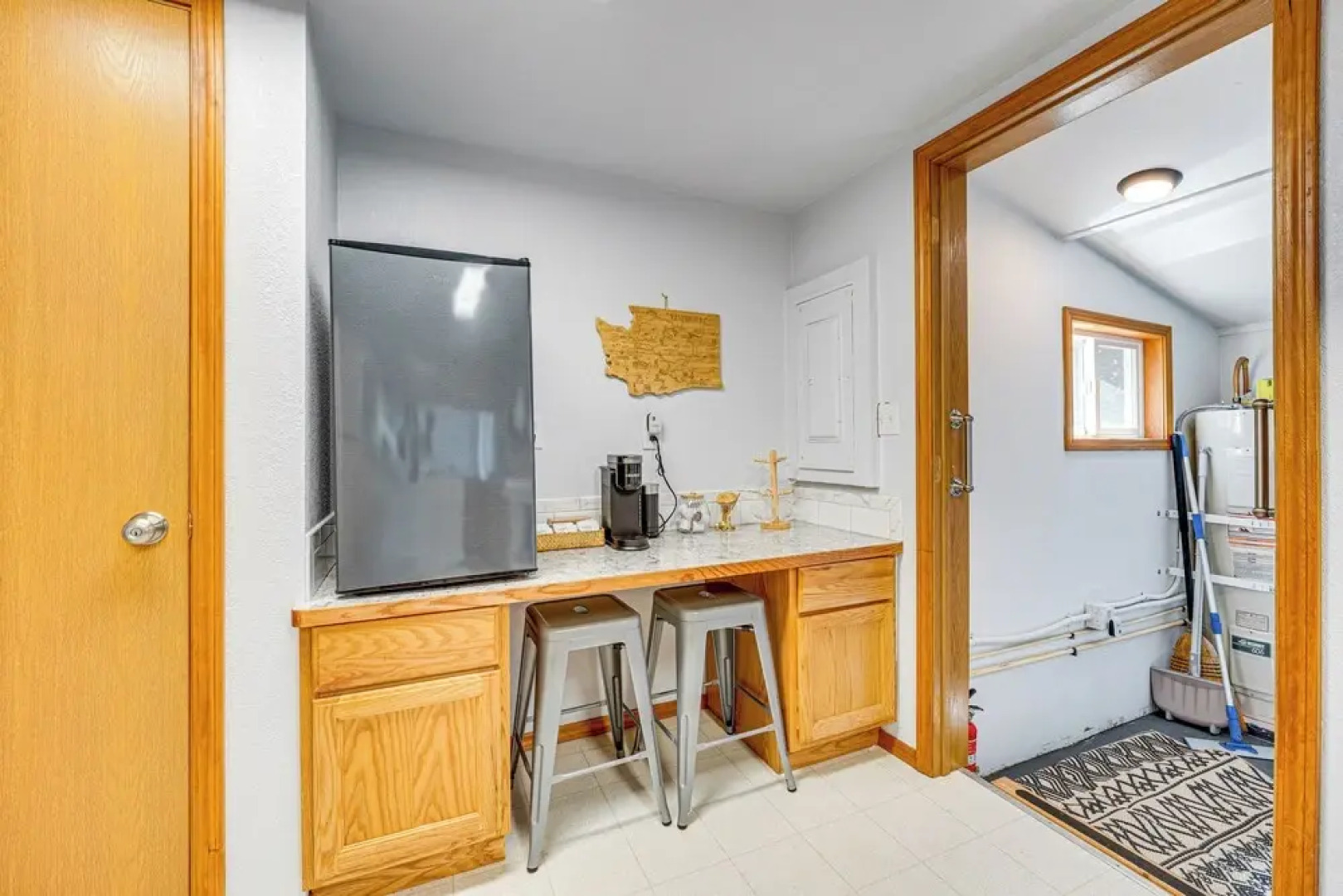 9 Mi to The Gorge: Updated Retreat w/ Yard!