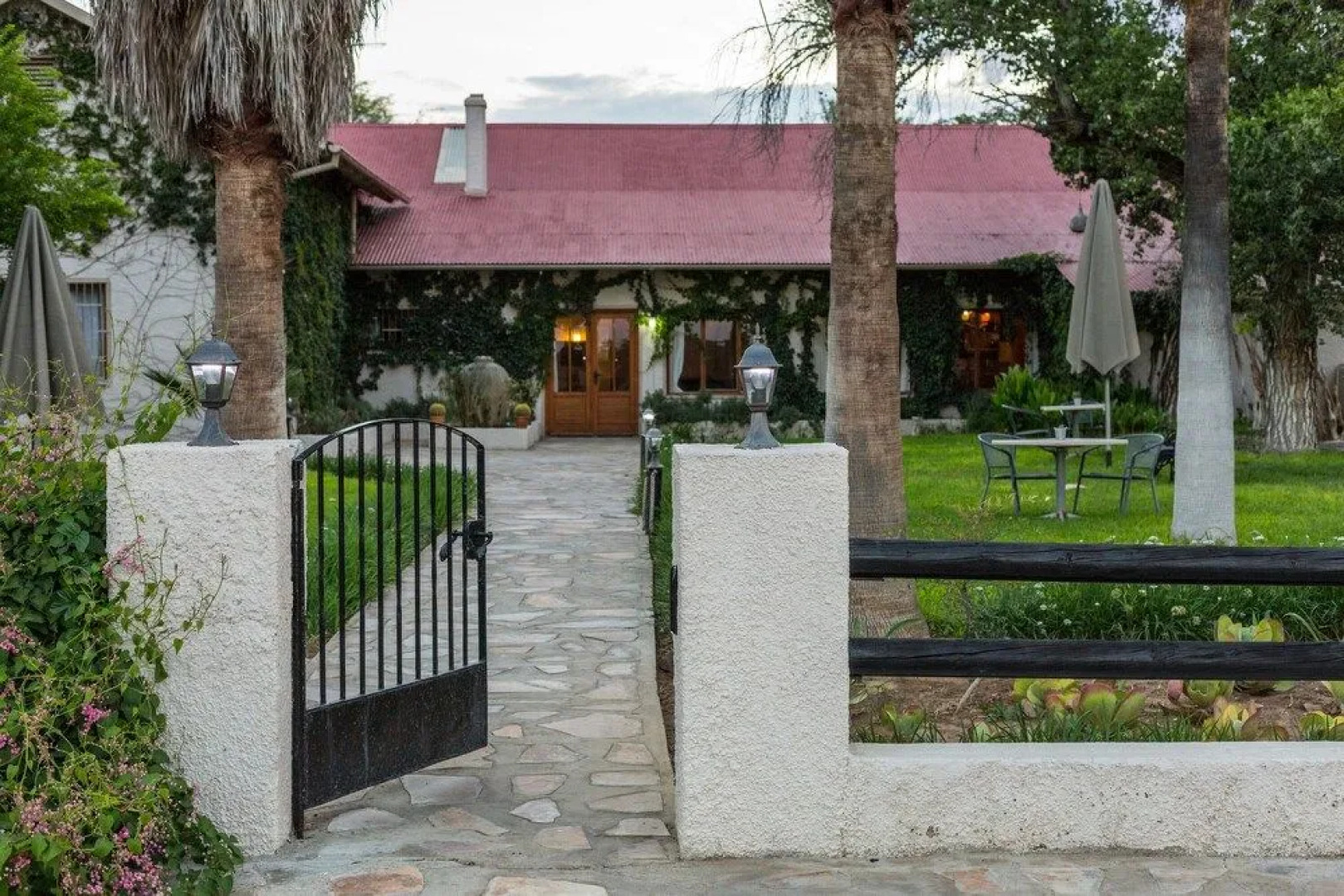 The Elegant Farmstead