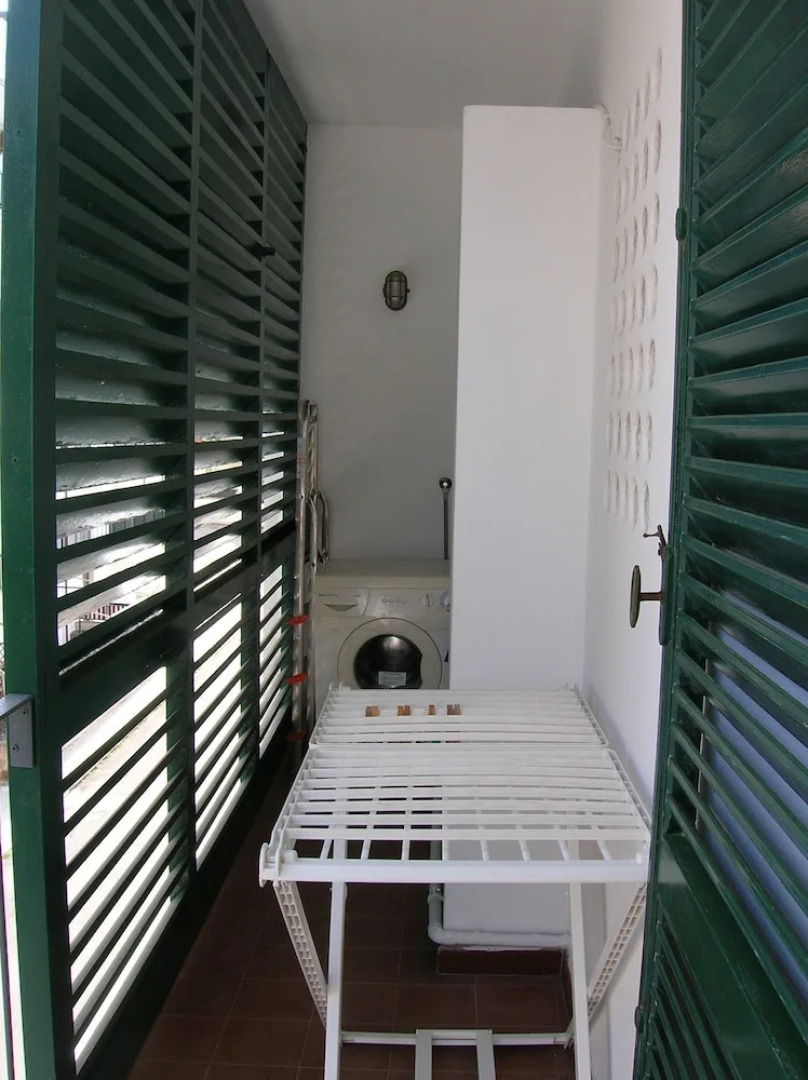 Casa dels Misteris a terrace on sea