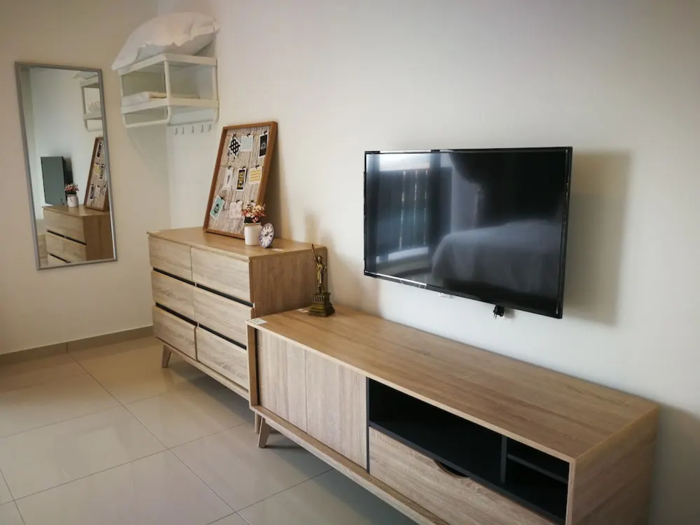 I-City, I-SoHo by HostAssist