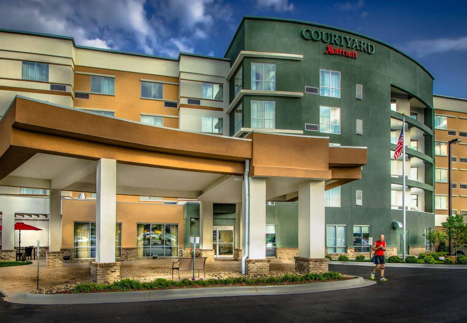 Courtyard by Marriott Charleston Downtown/Civic Center