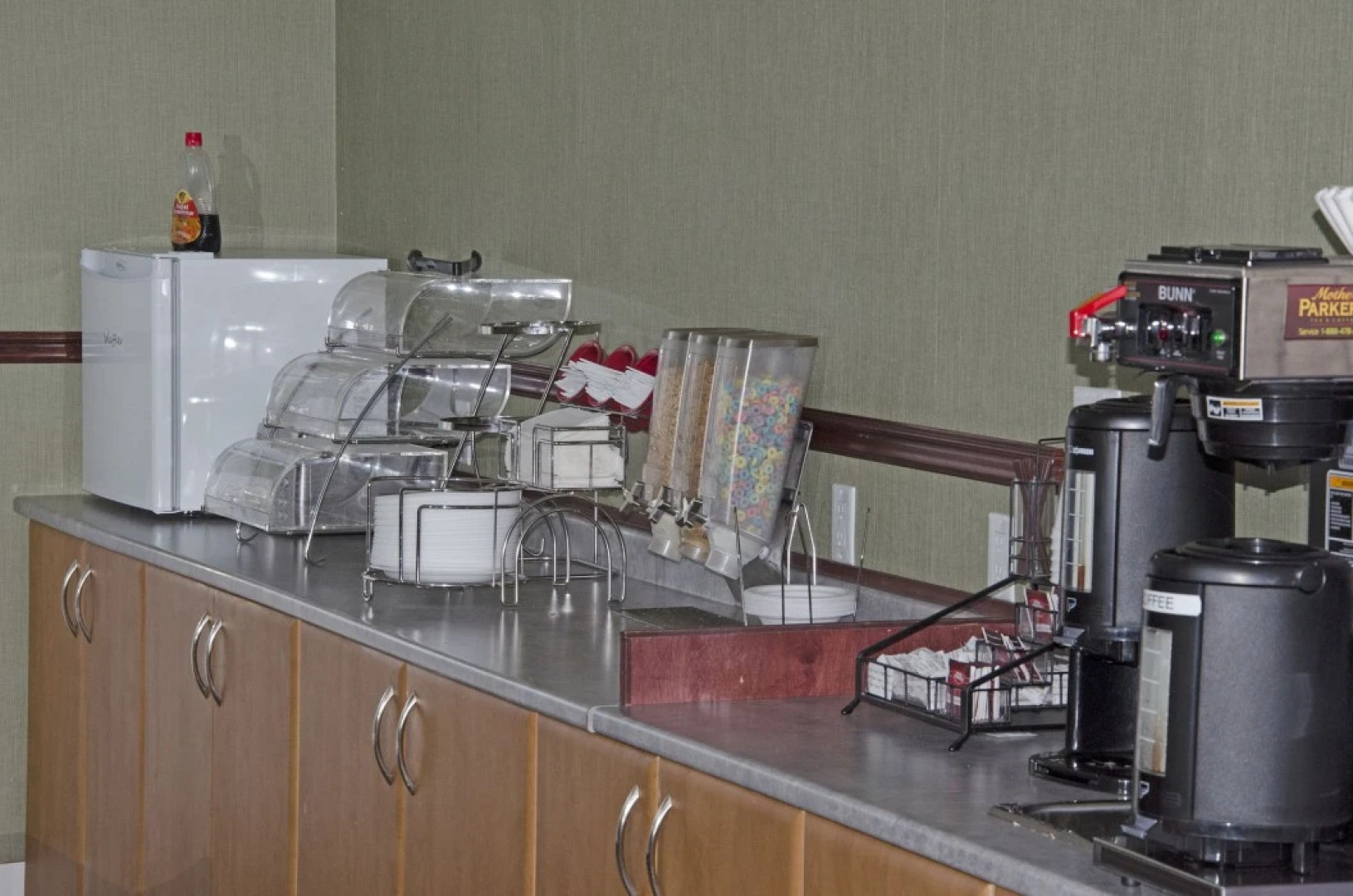 Best Budget Inn and Suites