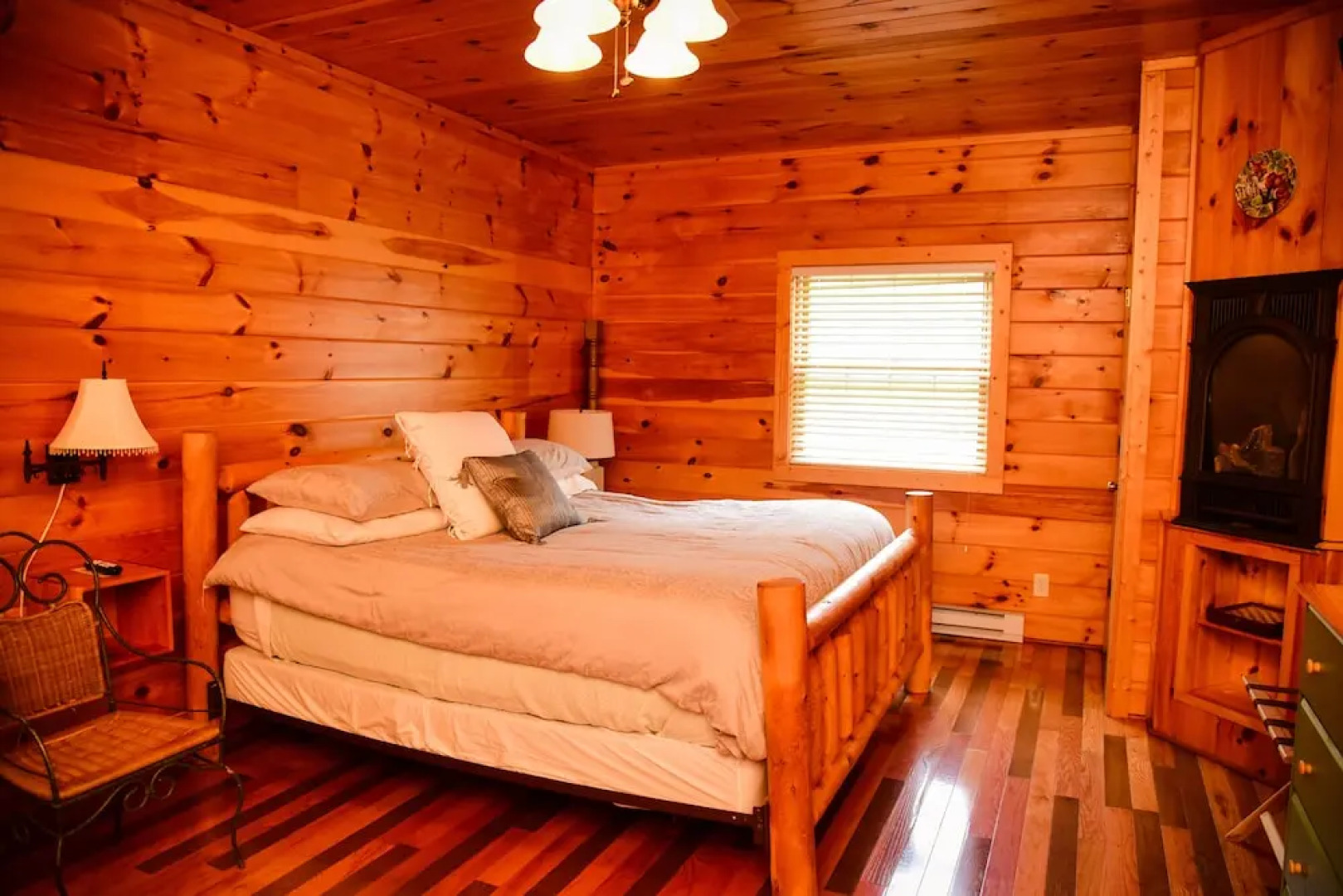 Azalea Inn Bed & Breakfast