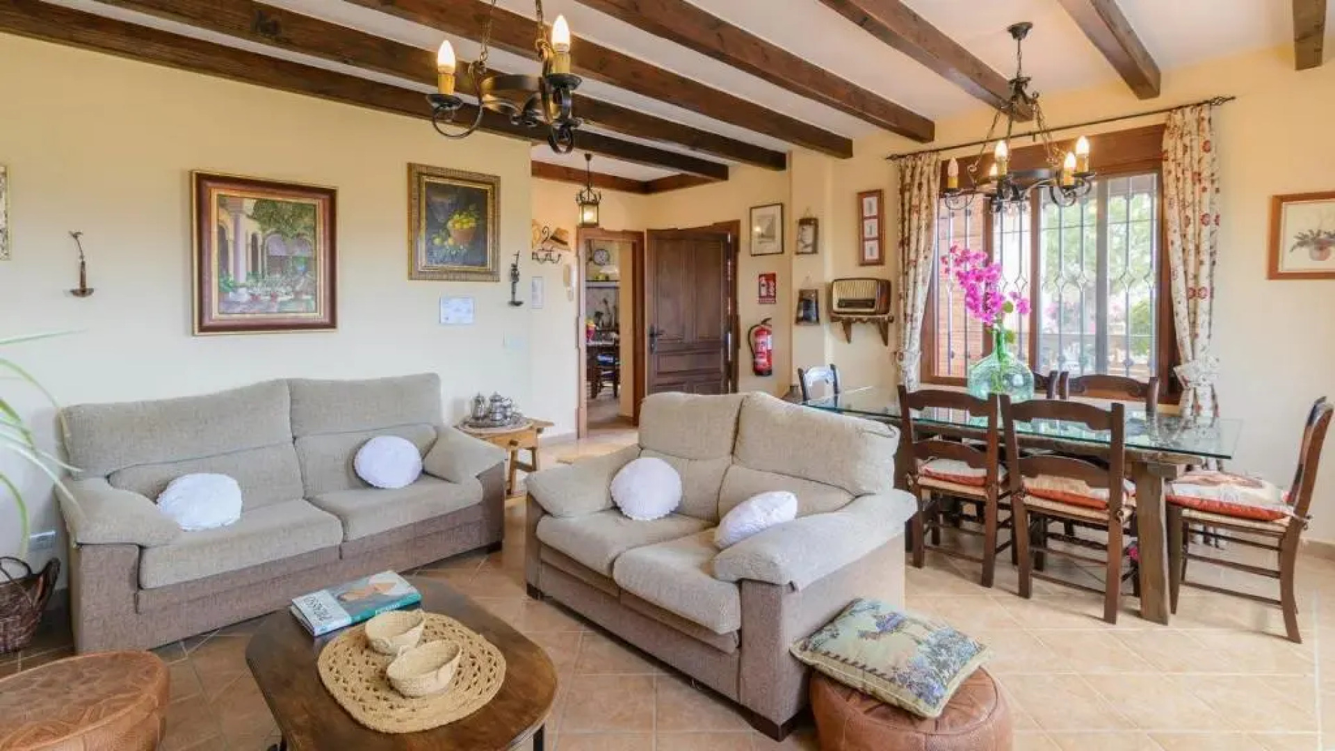 Villa Luz de Luna Guaro by Ruralidays